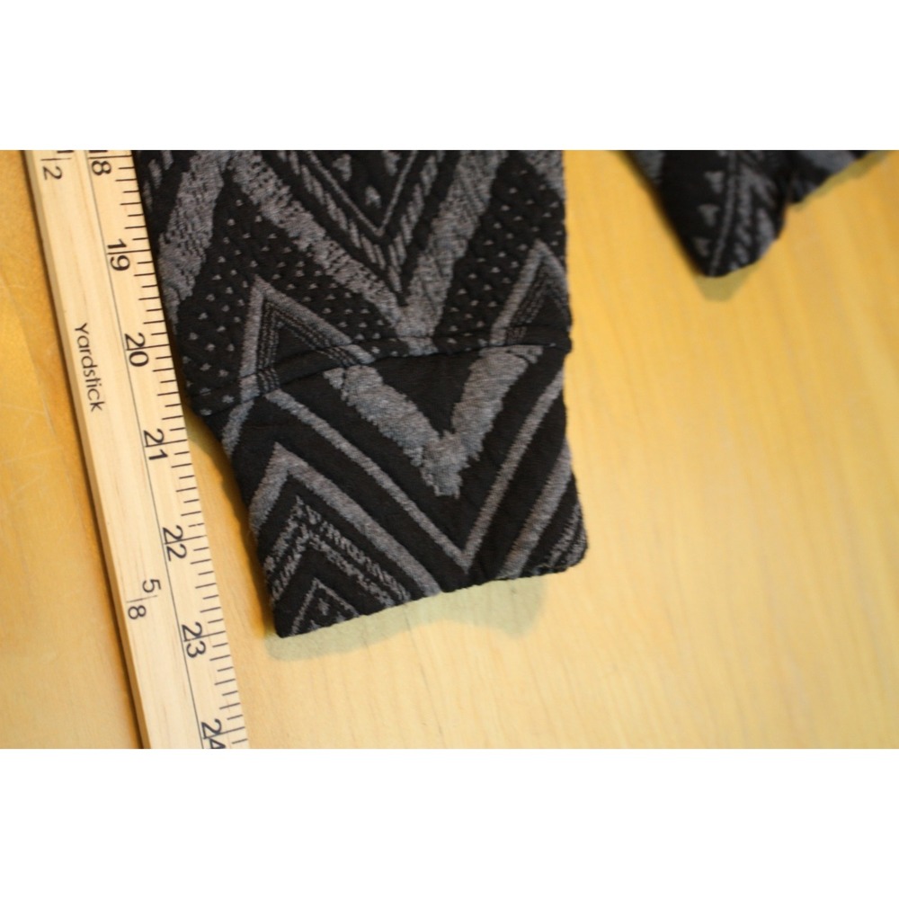 SSYS Top Womens Small Black Ava Zipper Quilted Pullover Zig Zap Stretch Art Mock - Picture 13 of 13
